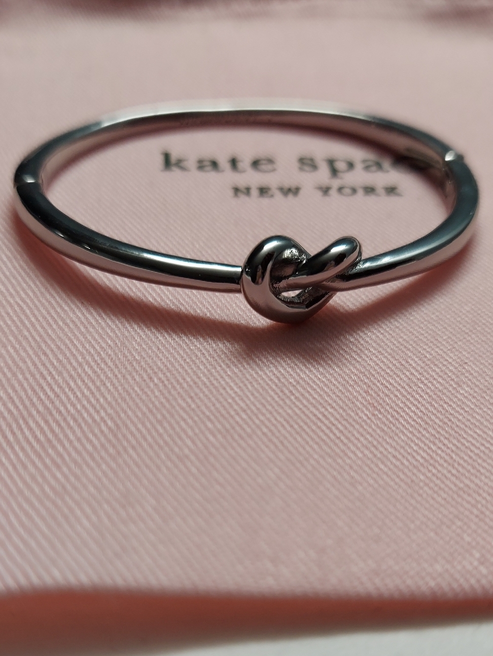 Kaye Spade Loves Me Knot Bangle